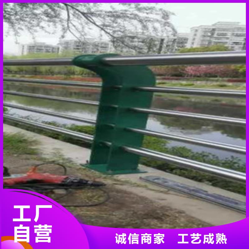 景观木纹护栏,【铝合金护栏】用心服务现货充足