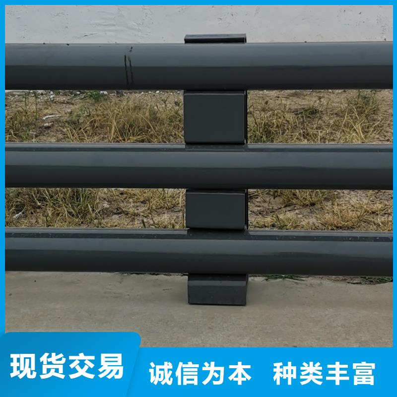 桥梁护栏国道抗冲击围栏好产品好服务工程施工案例