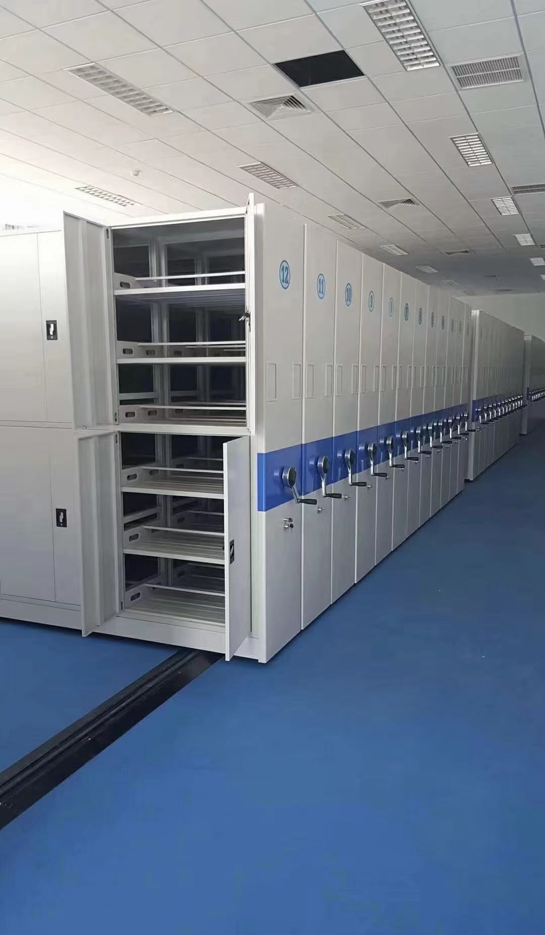 智能密集架厂家直供-鑫泉柜业有限公司本地制造商