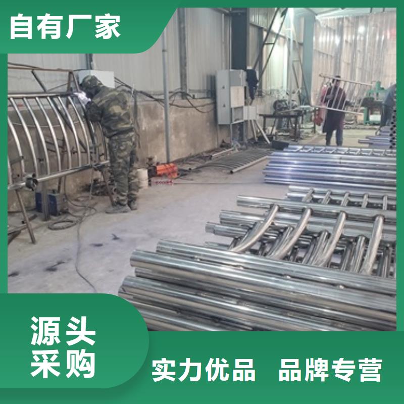防撞护栏-镀锌波形护栏源头采购多年经验值得信赖