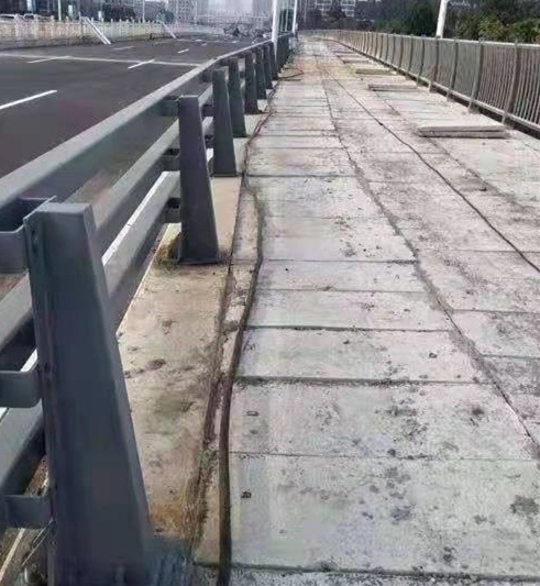 桥梁护栏不用-热镀锌立柱欢迎来电咨询