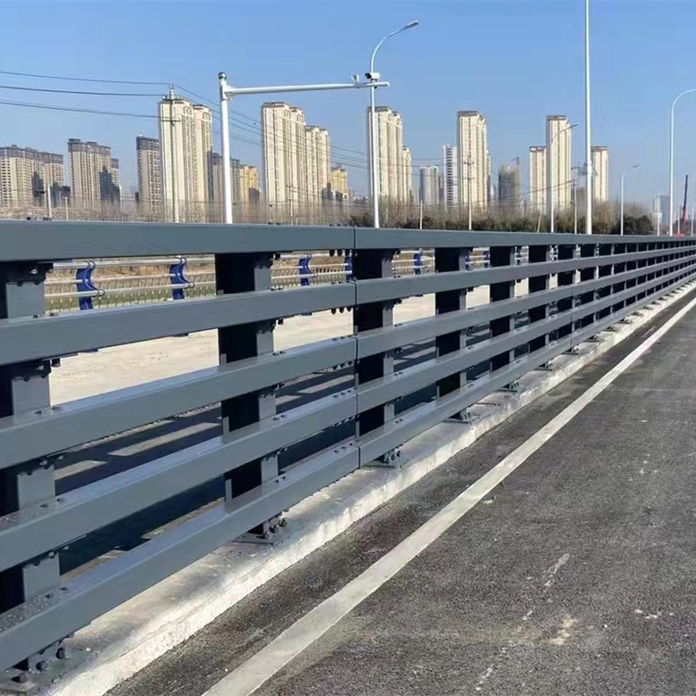 碳素钢复合管护栏市场价格