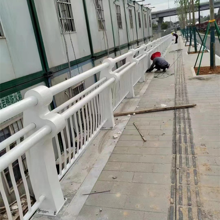 桥梁道路防撞护栏厂家定制