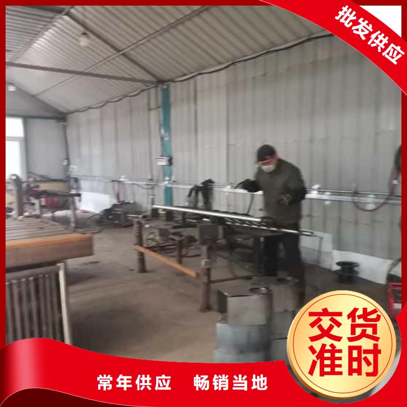护栏2防撞护栏销售的是诚信厂家直销