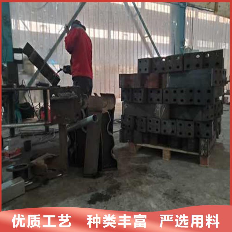 护栏防撞护栏厂专注质量{当地}制造商