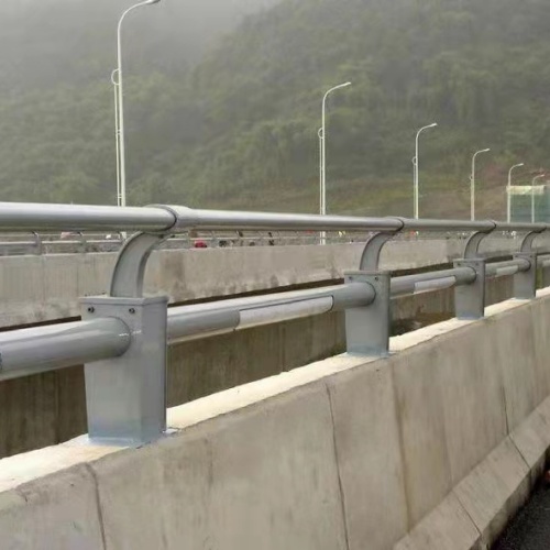 不锈钢防撞栏杆厂家-不锈钢防撞栏杆厂家实力厂家