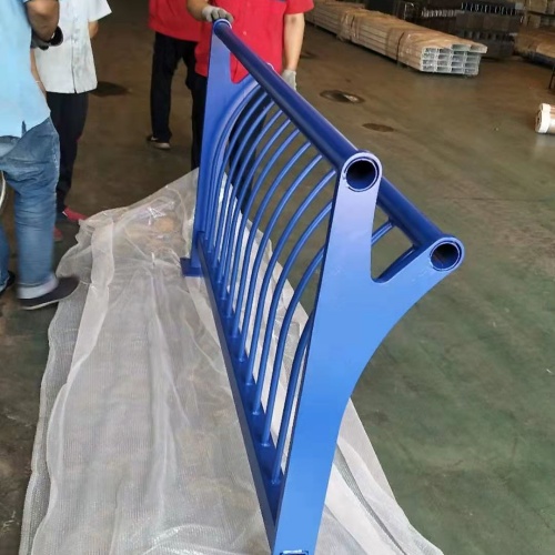 不锈钢立柱厂家供应