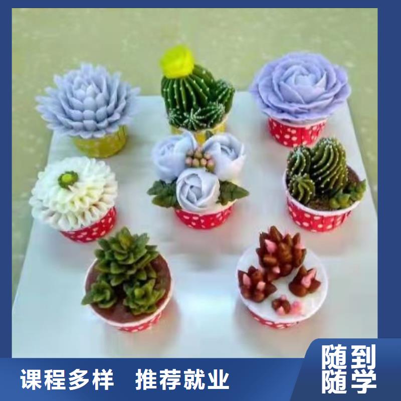 【西点学校】哪里有挖掘机铲车叉车驾驶学校指导就业实操培训