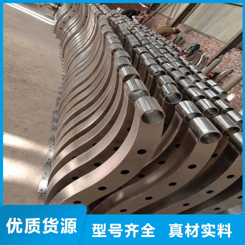 【桥梁护栏立柱,热镀锌立柱买的放心安兴用的舒心】质量为本
