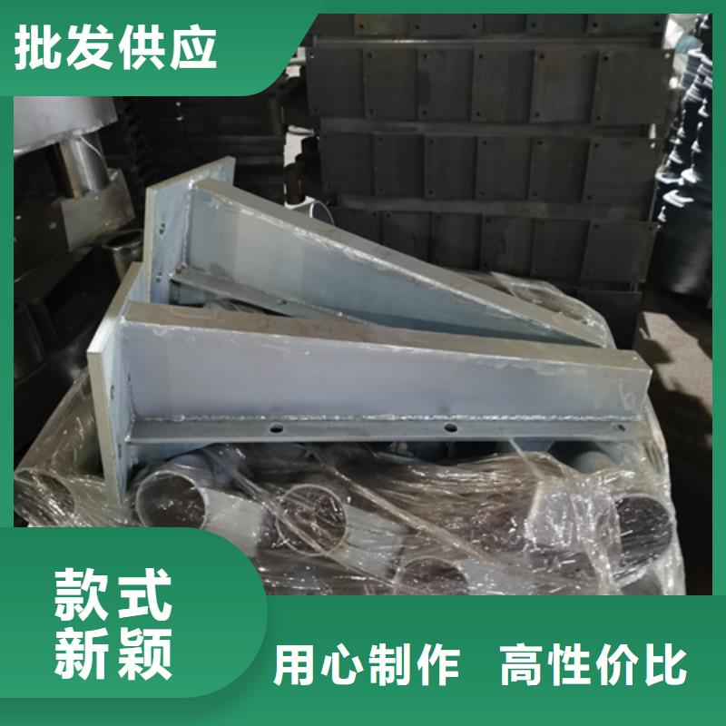 【护栏立柱镀锌波形护栏优质材料厂家直销】好厂家有担当