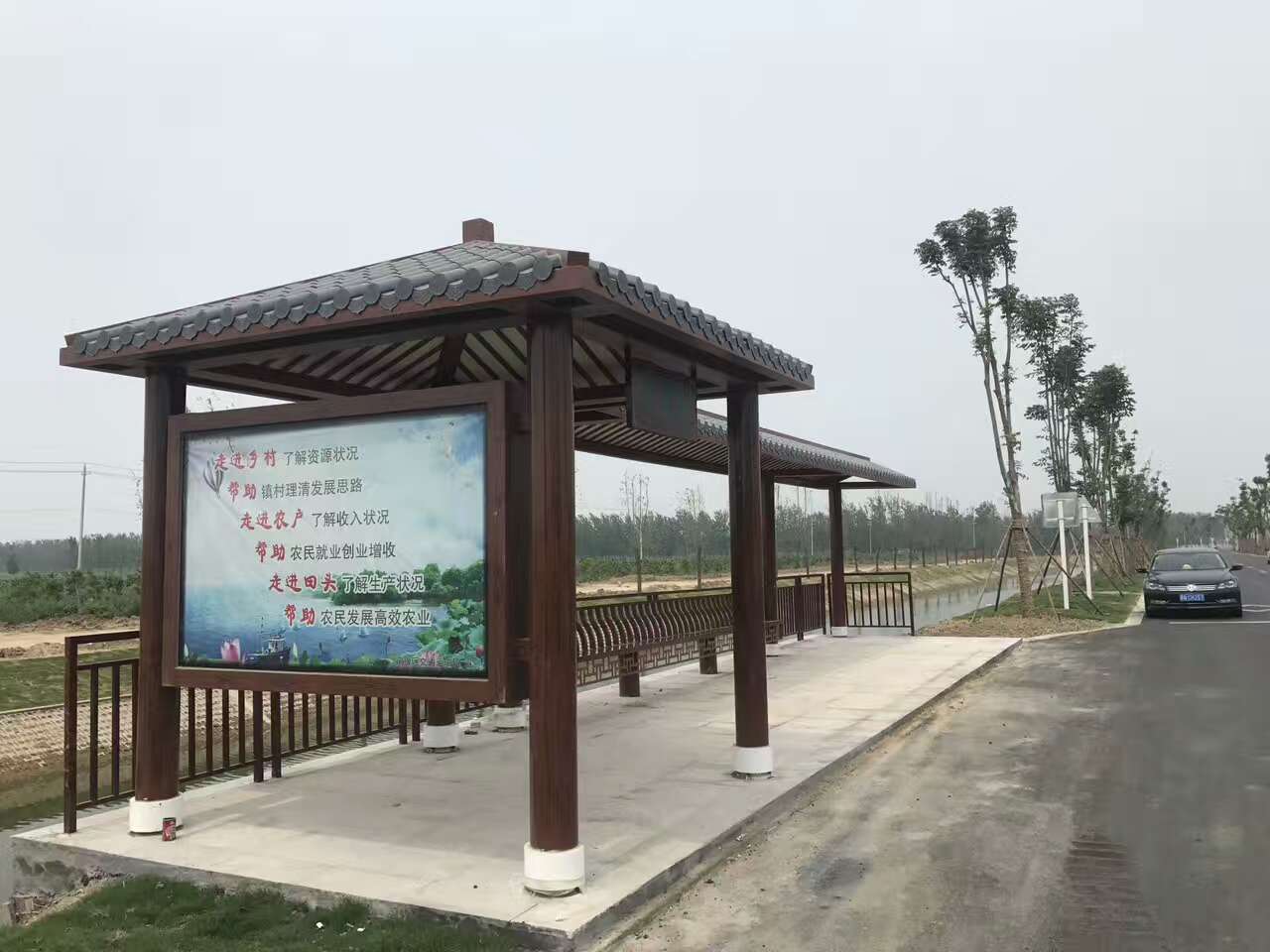公交站台,智能垃圾箱价格实惠工厂直供优良材质