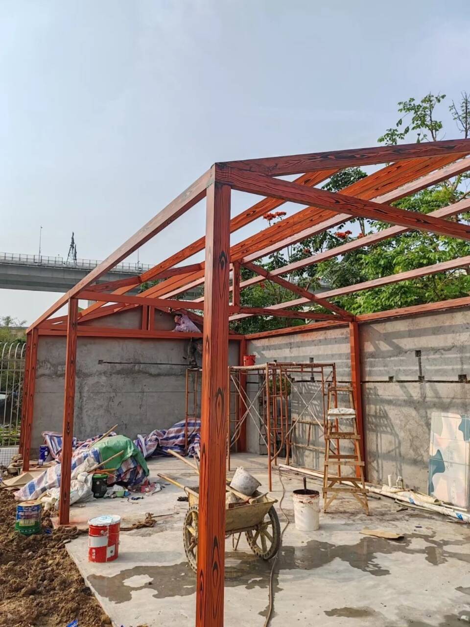 园林景区凉亭木纹漆包工包料