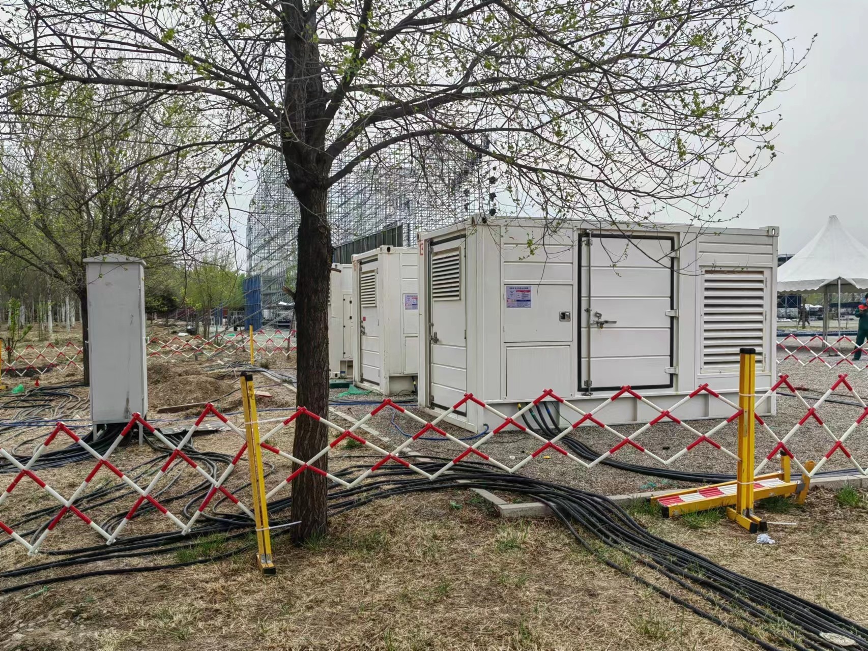 200KW发电机出租租赁400KW发电机电缆线出租UPS电源出租300kw发电机租赁比同行便宜实力团队
