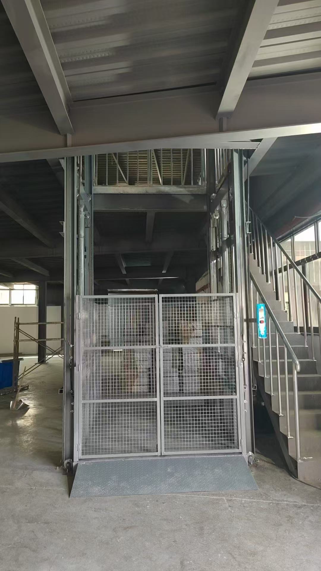 导轨液压升降机厂家0中间商差价