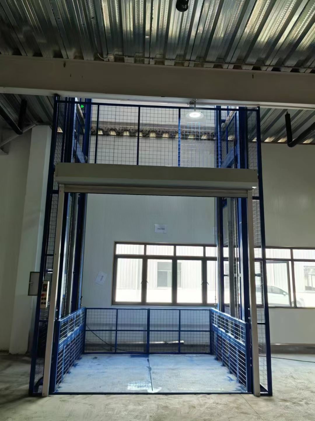 剪叉式升降机公司精品选购