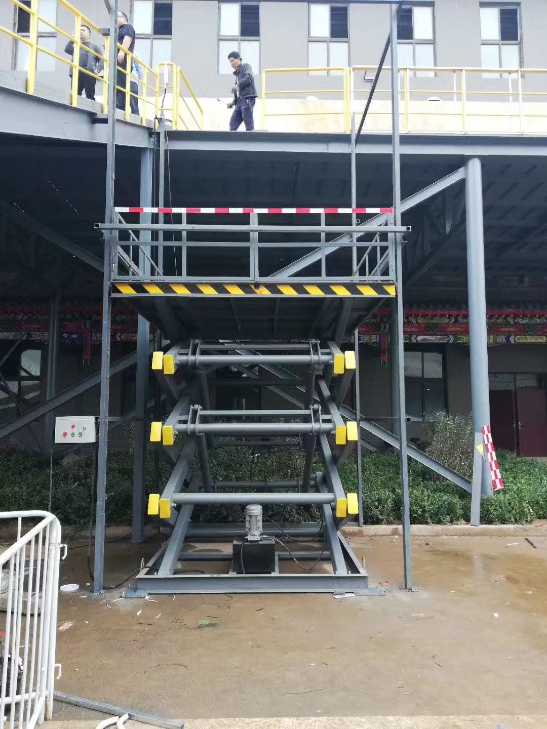 可移动剪叉式升降机价格好产品不怕比