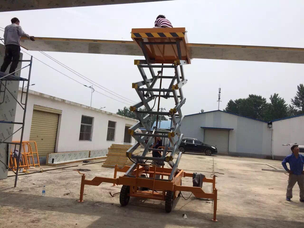 自行剪叉升降机公司厂家型号齐全